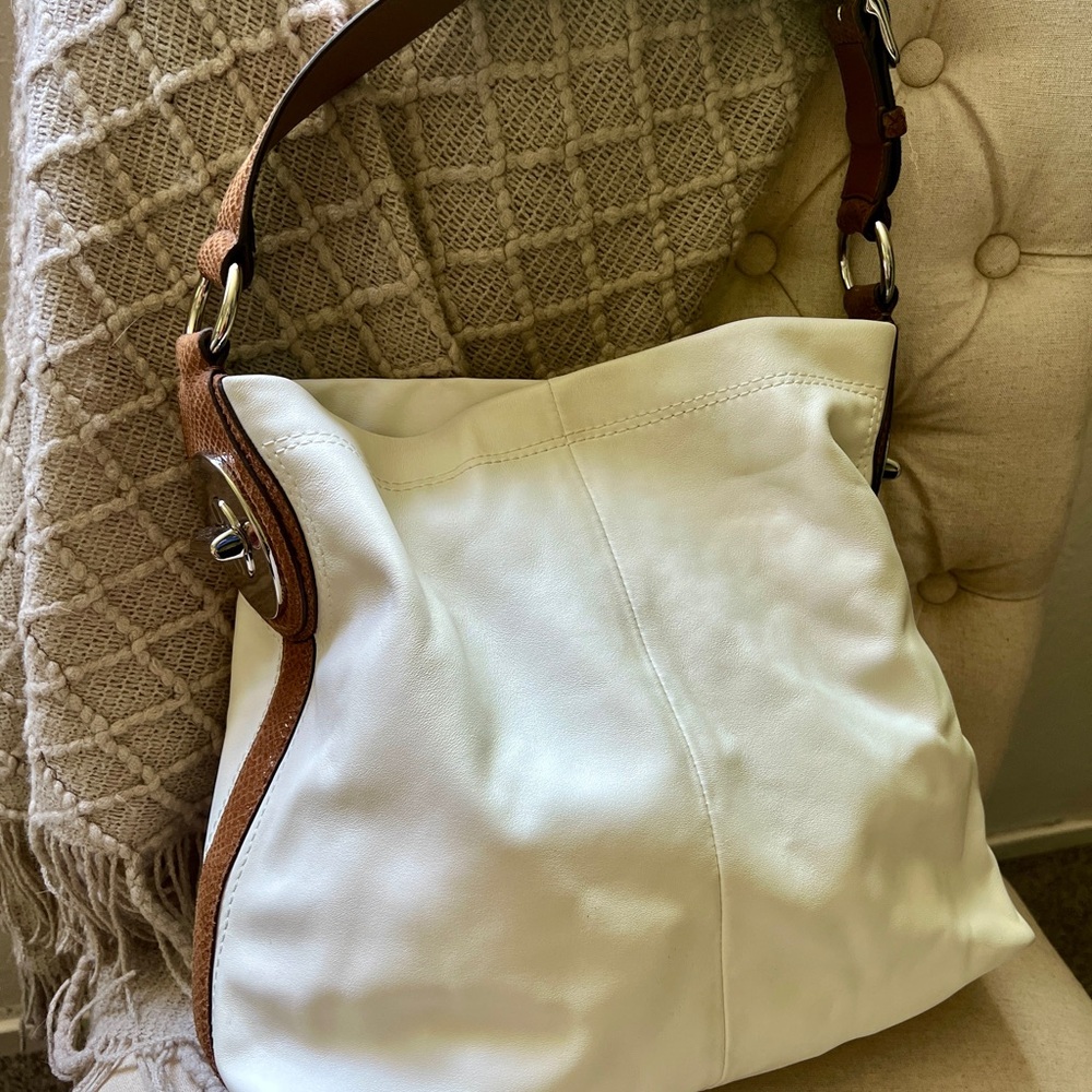 Vintage Coach White and Tan Hobo Bag with Slouchy Design
